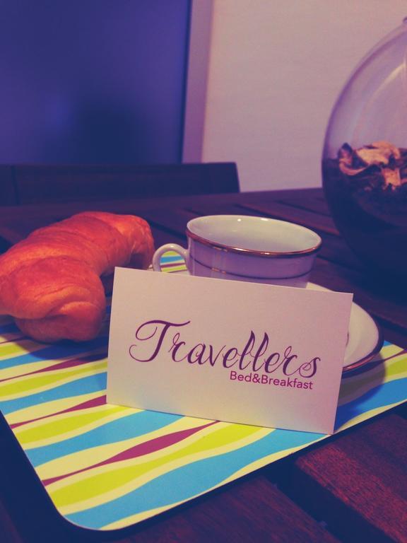 Travellers * Naples